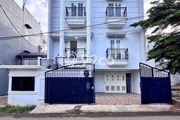 Kesempatan Langka Memiliki Rumah LT 131m2m² / LB 240m2m² di Kawasan Komersial Jagakarsa, Jakarta Selatan Kesempatan Langka Memiliki Rumah LT 131m2m² / LB 240m2m² di Kawasan Komersial Jagakarsa, Jakarta Selatan