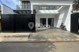 Rumah Luxury Modern Siap Huni di Pondok Indah Jakarta Selatan Rumah Luxury Modern Siap Huni di Pondok Indah Jakarta Selatan