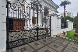 Jual Rumah Luas Megah Dengan View Cantik di Pondok Indah, Jakarta Selatan Jual Rumah Luas Megah Dengan View Cantik di Pondok Indah, Jakarta Selatan
