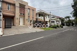 Dijual Rumah Mewah Elegan Dengan View Eksklusif di Pondok Indah, Jakarta Selatan Dijual Rumah Mewah Elegan Dengan View Eksklusif di Pondok Indah, Jakarta Selatan
