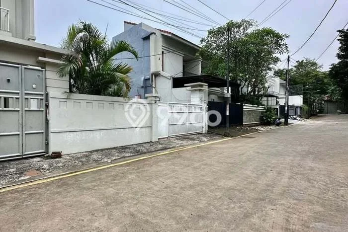 Dijual Tanah di Jakarta Selatan, Luas 230m2 SHM Dijual Tanah di Jakarta Selatan, Luas 230m2 SHM