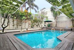 Rumah Elit Modern Tanpa Renovasi di Bangka Jakarta Selatan Rumah Elit Modern Tanpa Renovasi di Bangka Jakarta Selatan