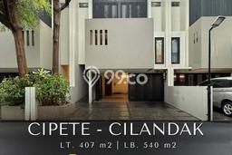 Hunian Elit LB 540m2 Siap Pakai Desain Elegan di Cipete, Jakarta Selatan Hunian Elit LB 540m2 Siap Pakai Desain Elegan di Cipete, Jakarta Selatan