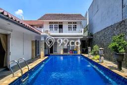 Ready to Use! Luxury House LT 529m2 Desain Elegan di Cipete Ready to Use! Luxury House LT 529m2 Desain Elegan di Cipete