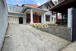 Rumah Eksklusif Dijual LT 605m2 di Kebayoran Baru, Jakarta Selatan Rumah Eksklusif Dijual LT 605m2 di Kebayoran Baru, Jakarta Selatan