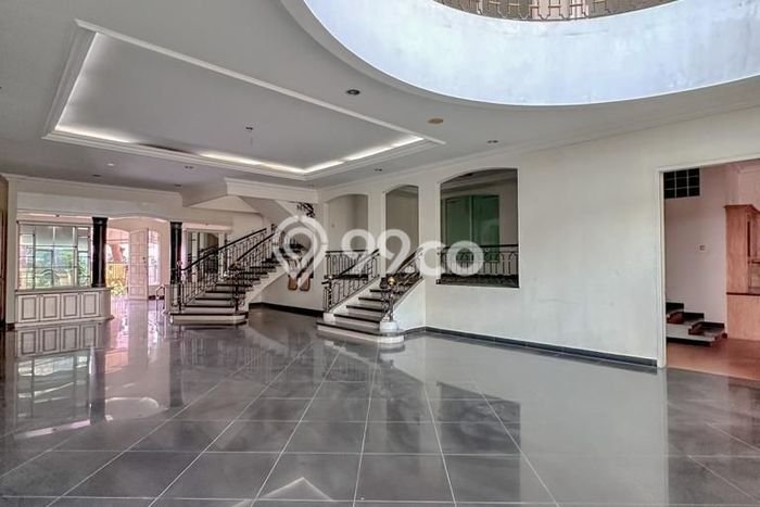 Hot Offer Hunian Mewah Ideal dan Luas di Menteng, Jakarta Pusat Hot Offer Hunian Mewah Ideal dan Luas di Menteng, Jakarta Pusat