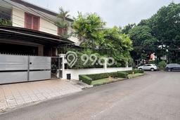 Ready to Use! Luxury House LT 383m2 Desain Modern di Pondok Indah Ready to Use! Luxury House LT 383m2 Desain Modern di Pondok Indah