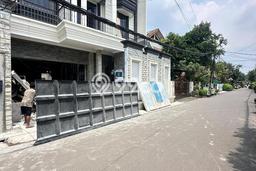 Dijual Rumah Luas Elegan Dengan View Cantik di Pejaten, Jakarta Selatan Dijual Rumah Luas Elegan Dengan View Cantik di Pejaten, Jakarta Selatan