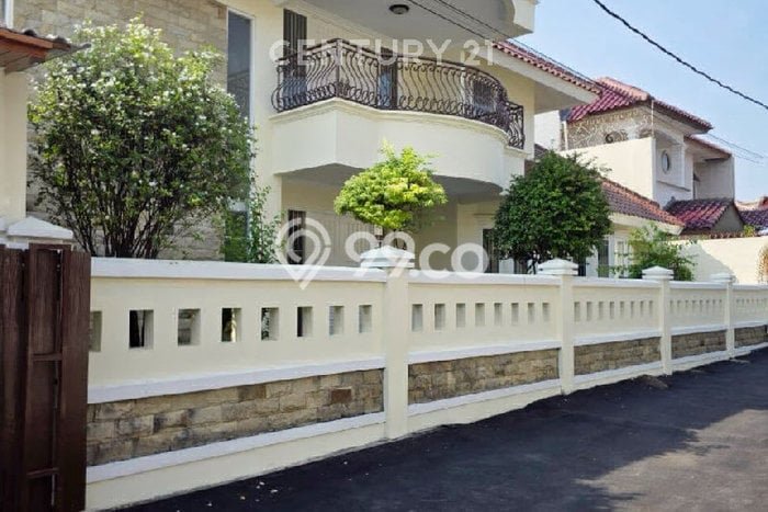 Rumah Elit Modern Tanpa Renovasi di Cinere Jakarta Selatan Rumah Elit Modern Tanpa Renovasi di Cinere Jakarta Selatan
