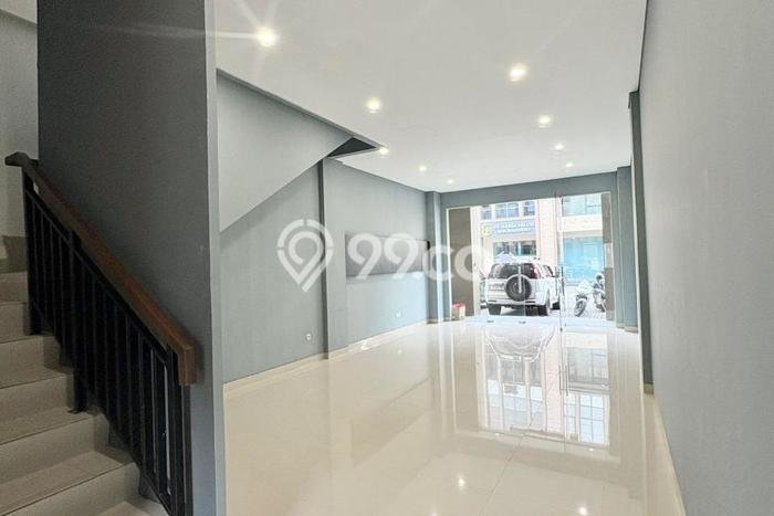 Jual Ruko Kawasan BSD City, Luas 178m2m², Area Bisnis Jual Ruko Kawasan BSD City, Luas 178m2m², Area Bisnis