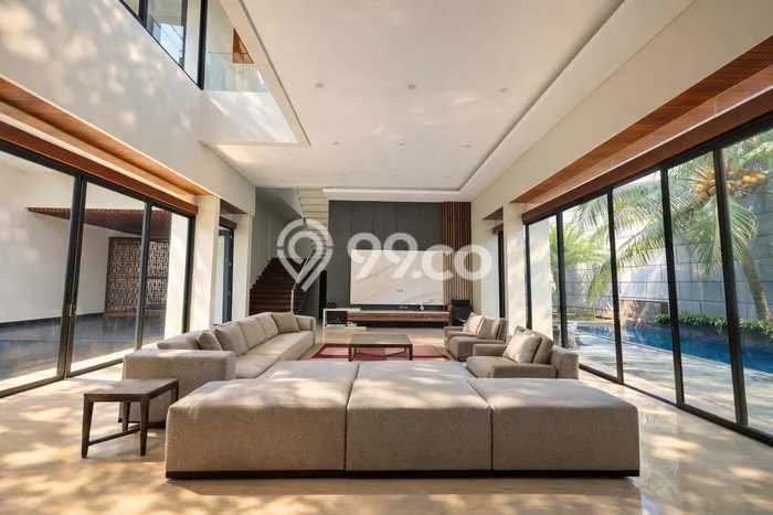 Rumah Mewah LB 1046m2 Siap Huni Desain Elegan di BSD Bukit Golf, Tangerang Rumah Mewah LB 1046m2 Siap Huni Desain Elegan di BSD Bukit Golf, Tangerang
