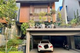 Rumah Mewah LB 248m2 Siap Pakai Desain Elegan di BSD Green Wich, Tangerang Rumah Mewah LB 248m2 Siap Pakai Desain Elegan di BSD Green Wich, Tangerang
