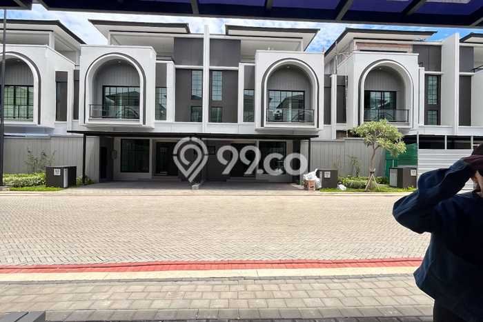 Rumah Mewah Dijual LT 144m2 di BSD, Tangerang Selatan Rumah Mewah Dijual LT 144m2 di BSD, Tangerang Selatan