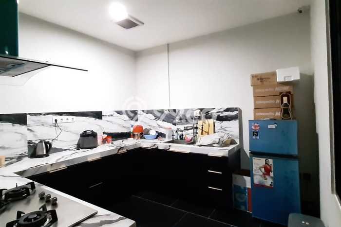 Rumah Luas Asri 3 KT Siap Pakai di BSD The Icon Tangerang Rumah Luas Asri 3 KT Siap Pakai di BSD The Icon Tangerang