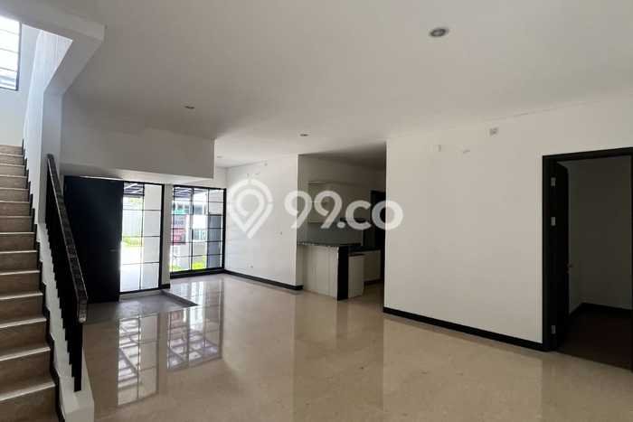 Rumah Mewah Dijual LT 144m2 di BSD, Tangerang Selatan Rumah Mewah Dijual LT 144m2 di BSD, Tangerang Selatan