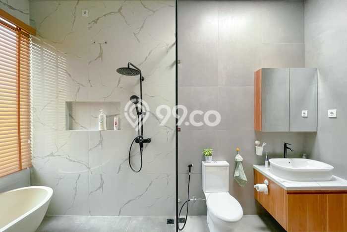 Hunian Elit LB 198m2 Siap Pakai Desain Elegan di Gading Serpong, Tangerang Hunian Elit LB 198m2 Siap Pakai Desain Elegan di Gading Serpong, Tangerang