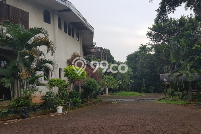 Rumah Luxury Siap Huni di Jakarta Selatan Fasilitas Premium Rumah Luxury Siap Huni di Jakarta Selatan Fasilitas Premium