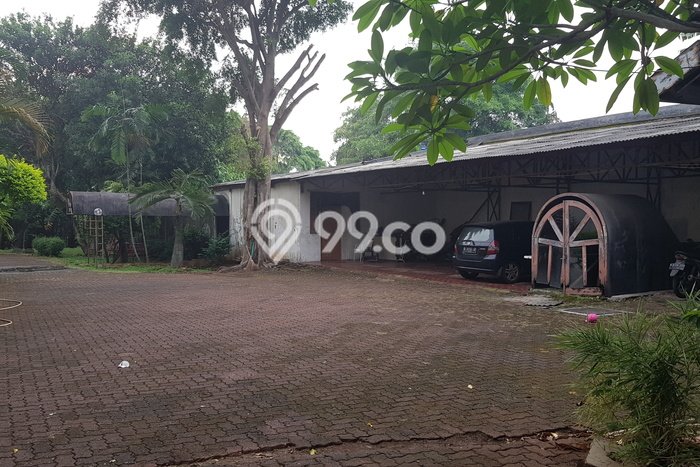 Rumah Luxury Siap Huni di Jakarta Selatan Fasilitas Premium Rumah Luxury Siap Huni di Jakarta Selatan Fasilitas Premium
