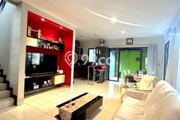Ready to Use! Luxury House LT 200m2 Desain Modern di BSD Ready to Use! Luxury House LT 200m2 Desain Modern di BSD