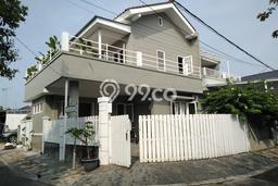 PENAWARAN TERBAIK! Rumah Premium di BSD City, Luas 122m² LB 140m² PENAWARAN TERBAIK! Rumah Premium di BSD City, Luas 122m² LB 140m²
