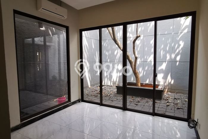Jual Rumah Mewah Megah Dengan View Cantik di BSD Green Wich, Tangerang Jual Rumah Mewah Megah Dengan View Cantik di BSD Green Wich, Tangerang