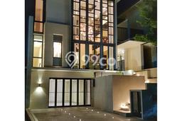Rumah Strategis di BSD City, Dekat BSD City, Tangerang, Tangerang - LT 220m² Rumah Strategis di BSD City, Dekat BSD City, Tangerang, Tangerang - LT 220m²