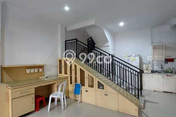 Rumah Modern 2 KT di BSD Nusaloka Tangerang Semi Furnished Rumah Modern 2 KT di BSD Nusaloka Tangerang Semi Furnished