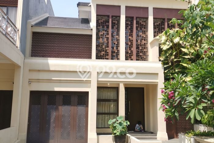 Jual Rumah Mewah Megah Dengan View Cantik di BSD Green Wich, Tangerang Jual Rumah Mewah Megah Dengan View Cantik di BSD Green Wich, Tangerang
