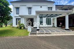 Rumah Luxury Modern Siap Huni di BSD Foresta Tangerang Rumah Luxury Modern Siap Huni di BSD Foresta Tangerang