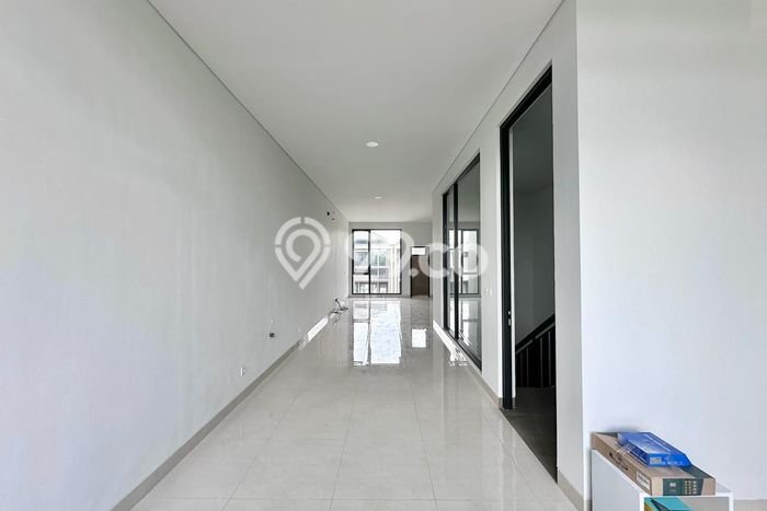 Ruko Bagus Dijual LB 228m2 Lokasi Strategis Tangerang Area Cocok untuk Berbisnis Ruko Bagus Dijual LB 228m2 Lokasi Strategis Tangerang Area Cocok untuk Berbisnis