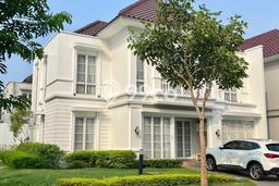 Jual Rumah Mewah Elegan Dengan View Cantik di Gading Serpong, Tangerang Jual Rumah Mewah Elegan Dengan View Cantik di Gading Serpong, Tangerang