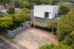 Rumah Luxury Modern Siap Huni di BSD City Tangerang Rumah Luxury Modern Siap Huni di BSD City Tangerang