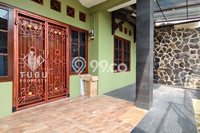 Rumah di Mergangsan, Dekat Fasilitas, 2 KM, Luas 168m2m² LB 250m2m² Rumah di Mergangsan, Dekat Fasilitas, 2 KM, Luas 168m2m² LB 250m2m²