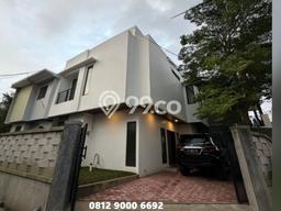 Siap Huni Rumah Mewah 3 Kamar di Pondok Aren Dekat ke Mana Pun Siap Huni Rumah Mewah 3 Kamar di Pondok Aren Dekat ke Mana Pun