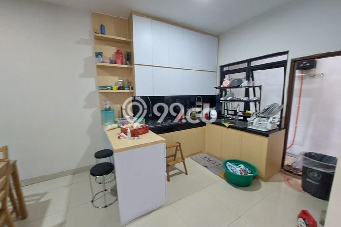 Rumah Bagus di , Bandung, LT 98m2m² LB 120m2m² HARGA MENARIK! Rumah Bagus di , Bandung, LT 98m2m² LB 120m2m² HARGA MENARIK!