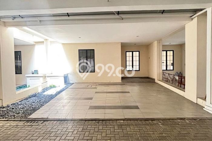 Dijual Hunian Rumah Terawat 4 Kamar di Suvarna Sutera, Tangerang Dijual Hunian Rumah Terawat 4 Kamar di Suvarna Sutera, Tangerang