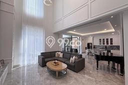 Ready to Use! Premium House LT 312m2 Desain Elegan di Alam Sutera Ready to Use! Premium House LT 312m2 Desain Elegan di Alam Sutera