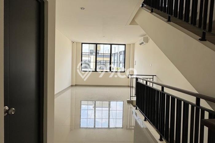 Ruko Bagus Dijual LB 54m2 Lokasi Strategis Tangerang Area Cocok untuk Bisnis Ruko Bagus Dijual LB 54m2 Lokasi Strategis Tangerang Area Cocok untuk Bisnis