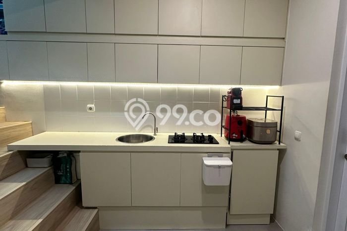 Rumah Modern 1 KT di BSD Tangerang Semi Furnished Rumah Modern 1 KT di BSD Tangerang Semi Furnished