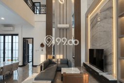 Hunian Elit LB 440m2 Siap Pakai Desain Elegan di Gading Serpong, Tangerang Hunian Elit LB 440m2 Siap Pakai Desain Elegan di Gading Serpong, Tangerang