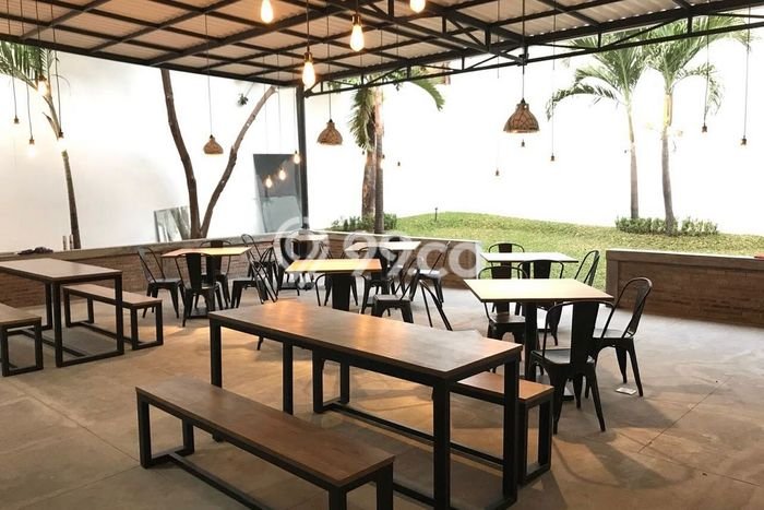 Hunian Strategis Disewakan 4 Kamar di Wonokromo Boleh Nego Hunian Strategis Disewakan 4 Kamar di Wonokromo Boleh Nego