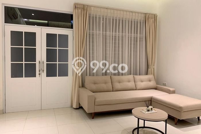 Rumah Elit Modern Siap Huni di Pantai Indah Kapuk Jakarta Utara Rumah Elit Modern Siap Huni di Pantai Indah Kapuk Jakarta Utara