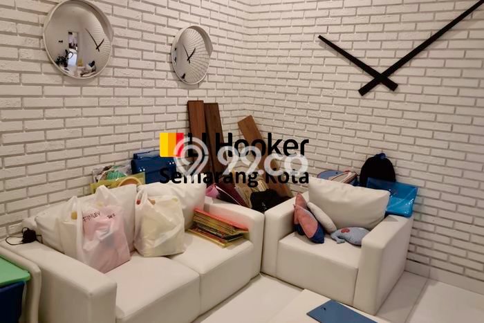 DIJUAL CEPAT! Rumah area Candi Golf, Semarang, Luas 377m2m² LB 280m2m² HARGA NEGO! DIJUAL CEPAT! Rumah area Candi Golf, Semarang, Luas 377m2m² LB 280m2m² HARGA NEGO!