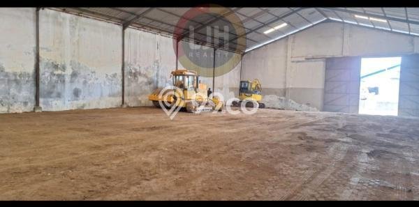 AREA SUPER PREMIUM! Gudang Kawasan Semarang Timur, Luas 2000m², Prospek Pembeli AREA SUPER PREMIUM! Gudang Kawasan Semarang Timur, Luas 2000m², Prospek Pembeli
