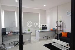 Ruko Weatpark bsdcity lokasi super strategis. Cocok utk kantor Ruko Ruko Weatpark bsdcity lokasi super strategis. Cocok utk kantor Ruko