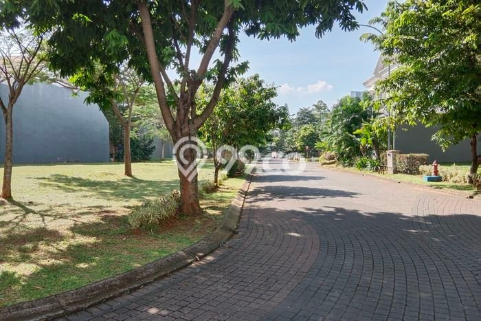 For Sale! Luxury House LT 198m2 Desain Modern di BSD Green Wich For Sale! Luxury House LT 198m2 Desain Modern di BSD Green Wich