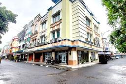 Lokasi Strategis! Dijual Ruko Bisnis di BSD, Tangerang Selatan Kondisi Baik Lokasi Strategis! Dijual Ruko Bisnis di BSD, Tangerang Selatan Kondisi Baik