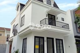 Rumah Elit Modern Tanpa Renovasi di BSD Tangerang Rumah Elit Modern Tanpa Renovasi di BSD Tangerang