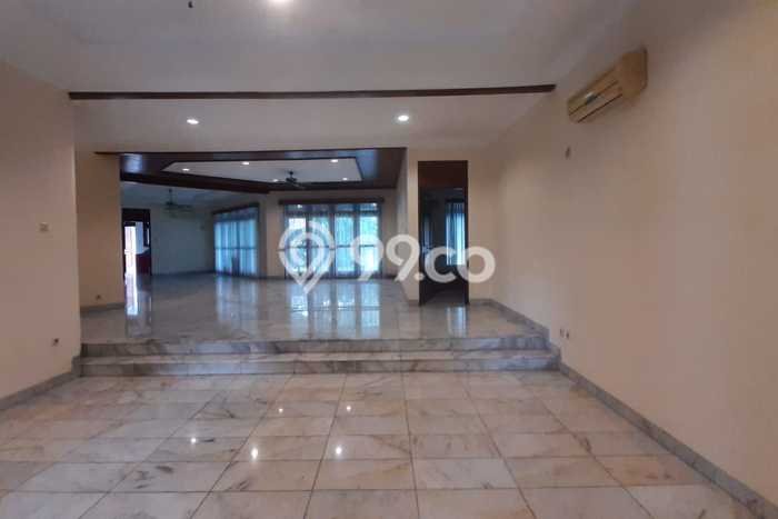 Ready to Use! Premium House LT 912m2 Desain Elegan di Kemang Ready to Use! Premium House LT 912m2 Desain Elegan di Kemang