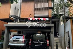 Siap Huni Hunian Elit 4 Kamar di BSD Dekat ke Mana Pun Siap Huni Hunian Elit 4 Kamar di BSD Dekat ke Mana Pun